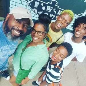 Meet your Posher, Jennet